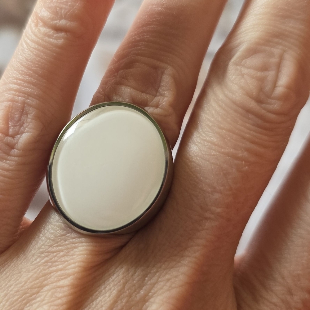 Calvin Klein Women's White / Silver Opulent Ring